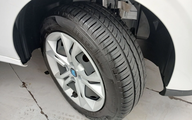 imagem-https://www.socarrao.com.br/sc-vehicle-images-prod/3963671/1789799382153-1_043906.jpg