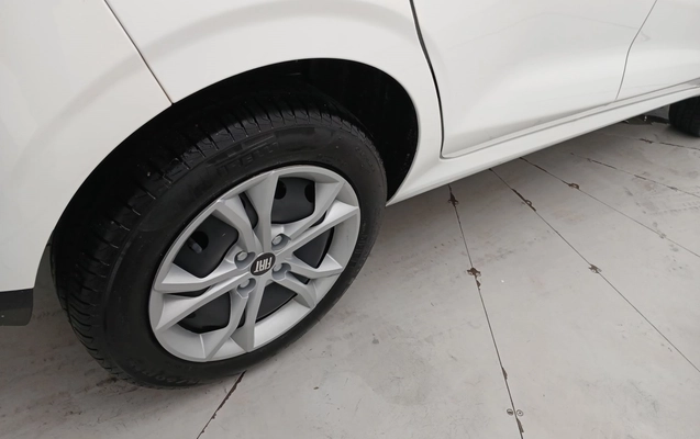 imagem-https://www.socarrao.com.br/sc-vehicle-images-prod/3963671/1789799382153-1_043907.jpg