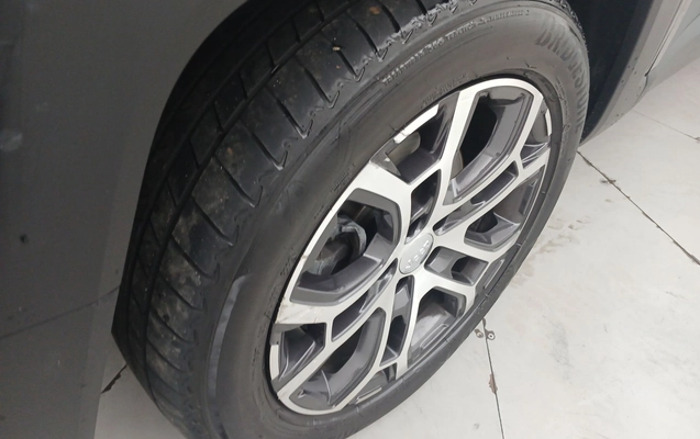 imagem-https://www.socarrao.com.br/sc-vehicle-images-prod/3963672/1789799395862-1_043904.jpg