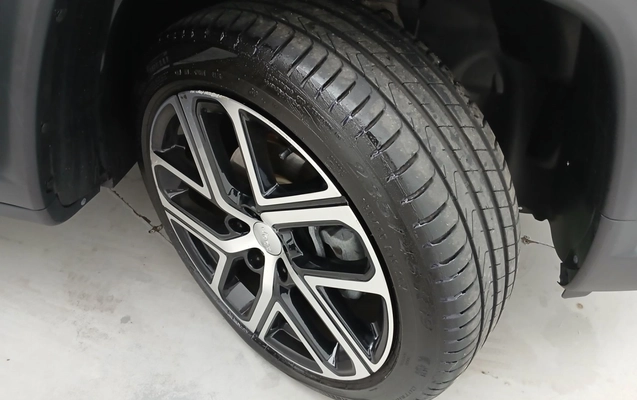 imagem-https://www.socarrao.com.br/sc-vehicle-images-prod/3963675/1789799406843-1_043913.jpg