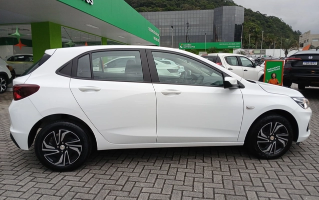 imagem-https://www.socarrao.com.br/sc-vehicle-images-prod/3963689/1789799419371-2_033849.jpg