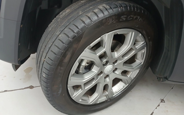 imagem-https://www.socarrao.com.br/sc-vehicle-images-prod/3963758/1789799461546-1_092410.jpg