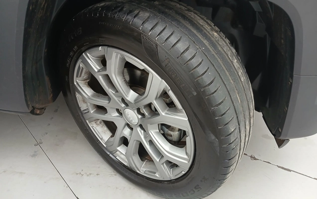 imagem-https://www.socarrao.com.br/sc-vehicle-images-prod/3963758/1789799461547-1_092412.jpg