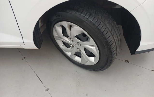 imagem-https://www.socarrao.com.br/sc-vehicle-images-prod/3963817/1789799493536-2_044943.jpg