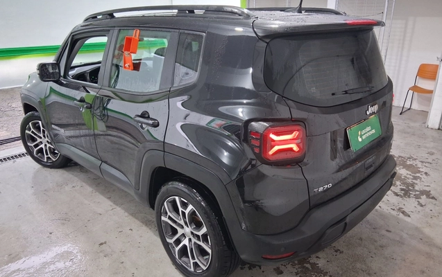 imagem-https://www.socarrao.com.br/sc-vehicle-images-prod/3963831/1789799504714-2_034457.jpg