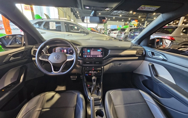 imagem-https://www.socarrao.com.br/sc-vehicle-images-prod/3963898/1789799547507-2_044901.jpg
