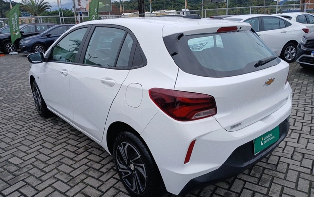 imagem-https://www.socarrao.com.br/sc-vehicle-images-prod/3963941/1789799583656-2_021236.jpg