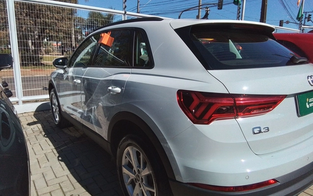 imagem-https://www.socarrao.com.br/sc-vehicle-images-prod/3963959/1789799595776-2_020933.jpg