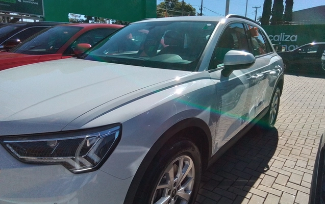 imagem-https://www.socarrao.com.br/sc-vehicle-images-prod/3963959/1789799595777-1_020935.jpg