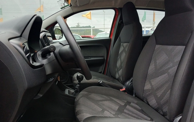 imagem-https://www.socarrao.com.br/sc-vehicle-images-prod/3963973/1789799609600-2_032425.jpg
