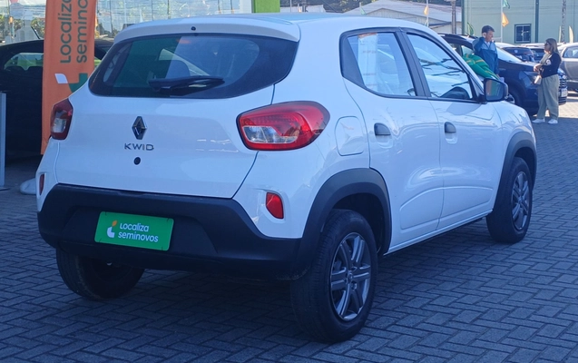 imagem-https://www.socarrao.com.br/sc-vehicle-images-prod/3963997/1789799630049-2_032027.jpg