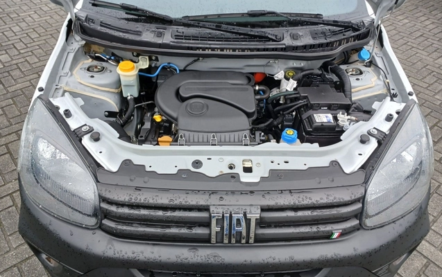 imagem-https://www.socarrao.com.br/sc-vehicle-images-prod/3964071/1789799712000-2_105125.jpg