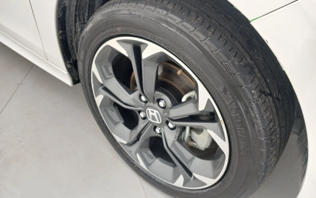imagem-https://www.socarrao.com.br/sc-vehicle-images-prod/3964107/1789799746309-1_064617.jpg