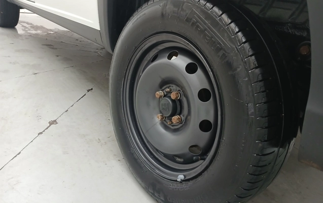imagem-https://www.socarrao.com.br/sc-vehicle-images-prod/3964139/1789799796385-1_044349.jpg
