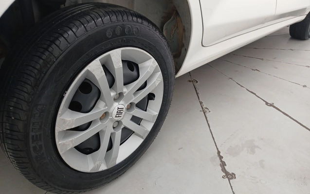 imagem-https://www.socarrao.com.br/sc-vehicle-images-prod/3964159/1789799836777-2_073639.jpg