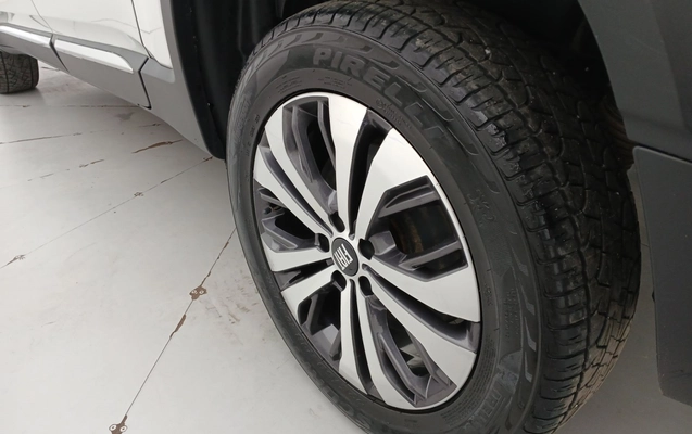 imagem-https://www.socarrao.com.br/sc-vehicle-images-prod/3964161/1789799842401-3_065140.jpg