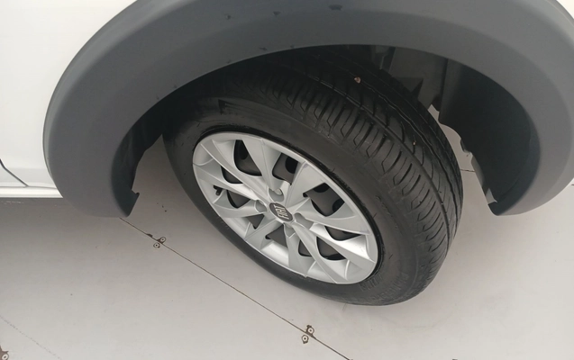 imagem-https://www.socarrao.com.br/sc-vehicle-images-prod/3964169/1789799906250-2_032004.jpg
