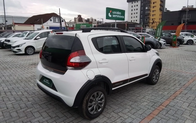 imagem-https://www.socarrao.com.br/sc-vehicle-images-prod/3964190/1789799982325-2_050112.jpg