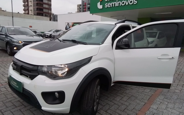 imagem-https://www.socarrao.com.br/sc-vehicle-images-prod/3964190/1789799982335-2_050115.jpg
