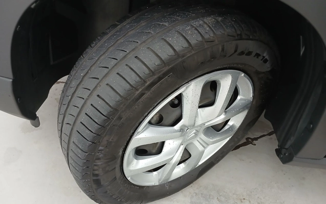 imagem-https://www.socarrao.com.br/sc-vehicle-images-prod/3964191/1789799985490-1_021728.jpg