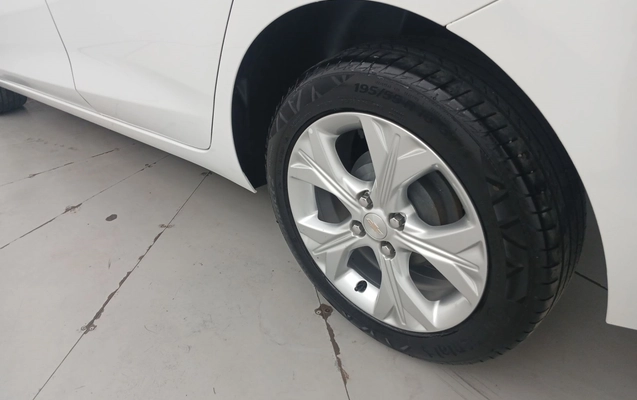 imagem-https://www.socarrao.com.br/sc-vehicle-images-prod/3964193/1789799992270-1_070947.jpg