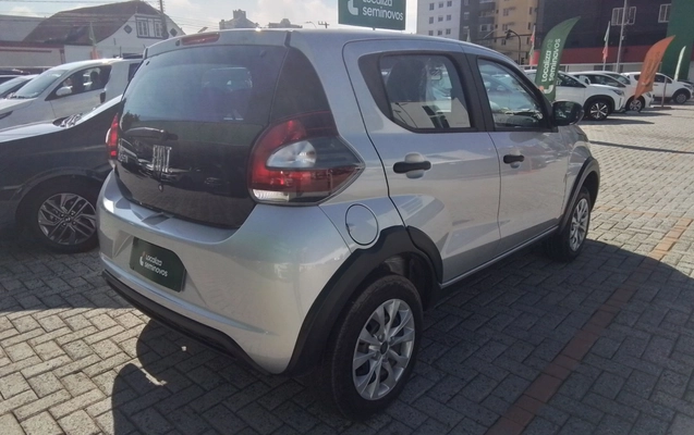 imagem-https://www.socarrao.com.br/sc-vehicle-images-prod/3964395/1789800583068-1_111657.jpg