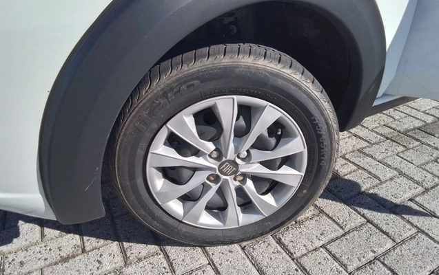 imagem-https://www.socarrao.com.br/sc-vehicle-images-prod/3964429/1789800617900-1_050256.jpg