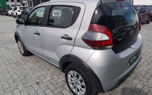 imagem-https://www.socarrao.com.br/sc-vehicle-images-prod/3964462/1789800659891-1_014532.jpg