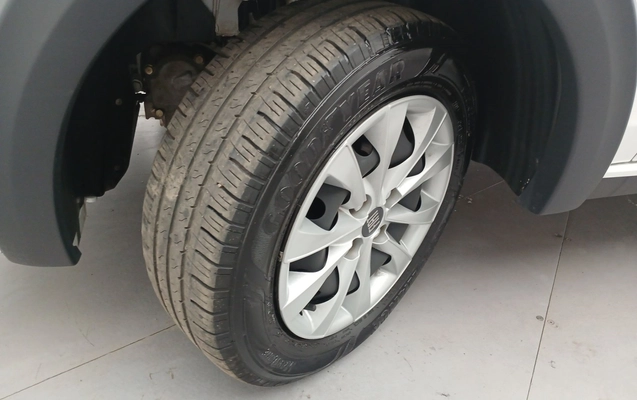 imagem-https://www.socarrao.com.br/sc-vehicle-images-prod/3964795/1789801318258-1_040003.jpg
