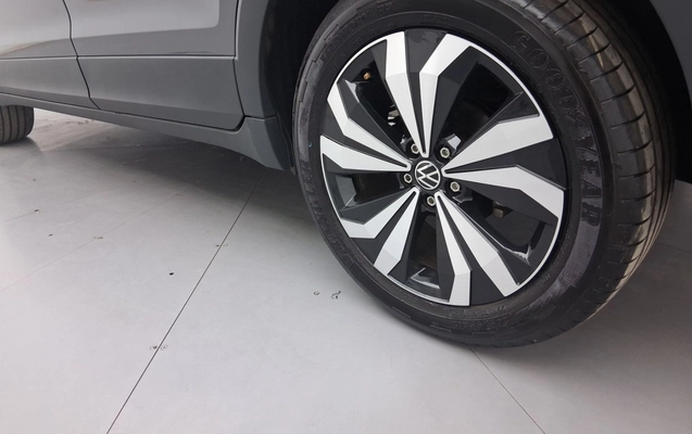 imagem-https://www.socarrao.com.br/sc-vehicle-images-prod/3964815/1789801335741-2_041311.jpg