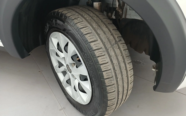 imagem-https://www.socarrao.com.br/sc-vehicle-images-prod/3964832/1789801351212-2_041540.jpg
