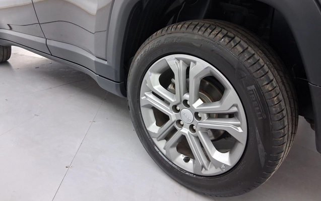 imagem-https://www.socarrao.com.br/sc-vehicle-images-prod/3965041/1789801553129-1_035015.jpg