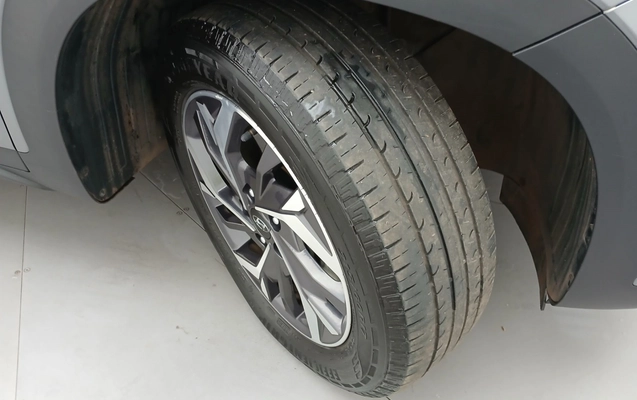 imagem-https://www.socarrao.com.br/sc-vehicle-images-prod/3965202/1789801723227-2_035417.jpg
