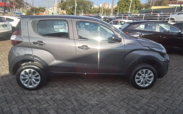 imagem-https://www.socarrao.com.br/sc-vehicle-images-prod/3965346/1789801987397-3_035612.jpg