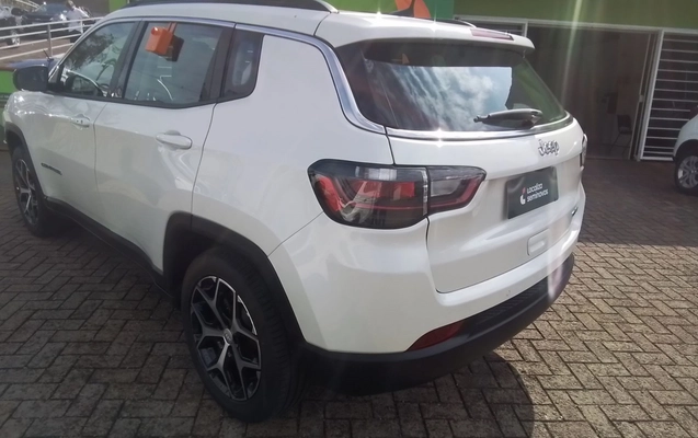 imagem-https://www.socarrao.com.br/sc-vehicle-images-prod/3965456/1789802139535-1_042212.jpg