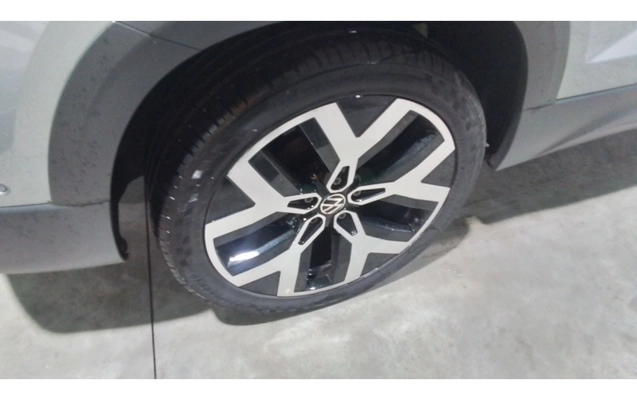 imagem-https://www.socarrao.com.br/sc-vehicle-images-prod/3965583/1789802878224-1_044904.jpg