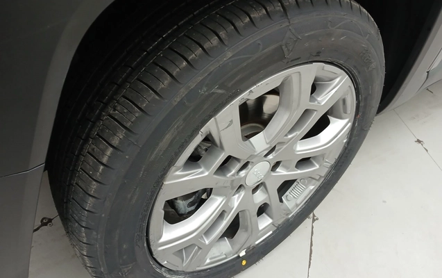 imagem-https://www.socarrao.com.br/sc-vehicle-images-prod/3965847/1789803108131-1_015210.jpg