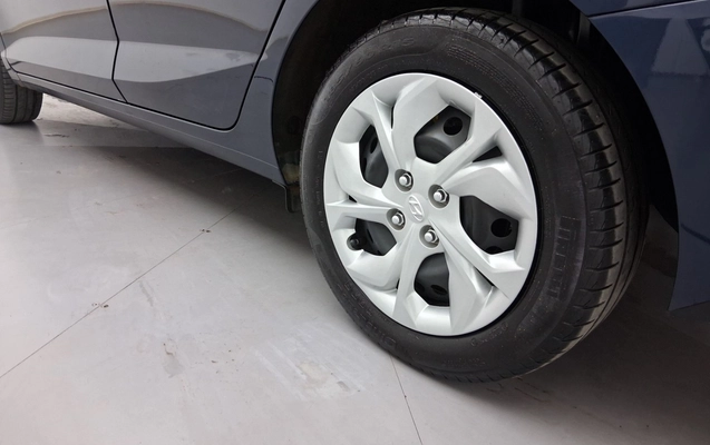 imagem-https://www.socarrao.com.br/sc-vehicle-images-prod/3965858/1789803184467-2_041601.jpg