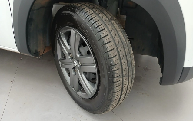 imagem-https://www.socarrao.com.br/sc-vehicle-images-prod/3965871/1789803225474-1_043655.jpg