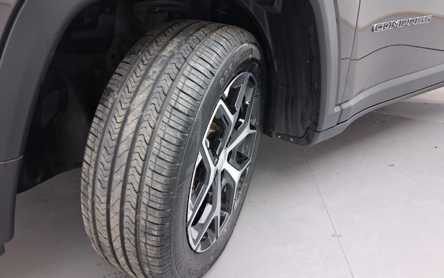 imagem-https://www.socarrao.com.br/sc-vehicle-images-prod/3965962/1789803339415-1_041320.jpg