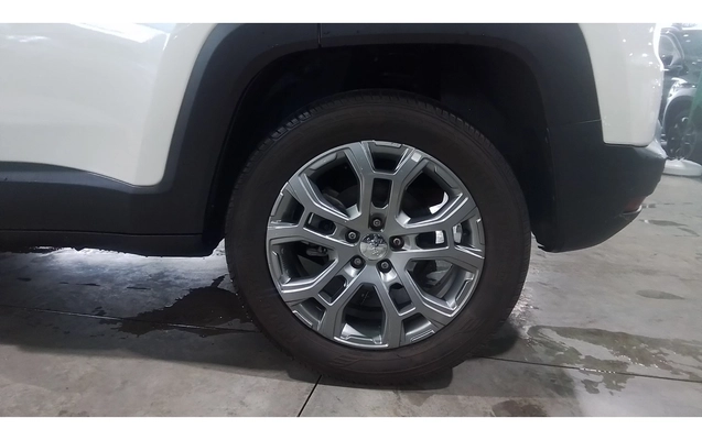imagem-https://www.socarrao.com.br/sc-vehicle-images-prod/3965991/1789803369669-1_041812.jpg