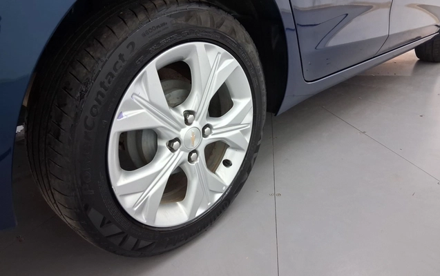 imagem-https://www.socarrao.com.br/sc-vehicle-images-prod/3965993/1789803376284-2_041655.jpg