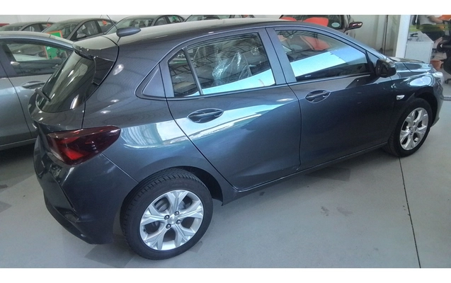 imagem-https://www.socarrao.com.br/sc-vehicle-images-prod/3966035/1789803567108-2_083049.jpg