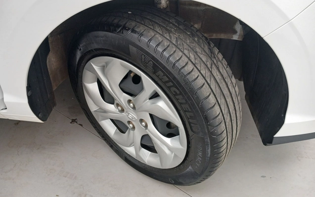 imagem-https://www.socarrao.com.br/sc-vehicle-images-prod/3966089/1789803580487-1_112155.jpg