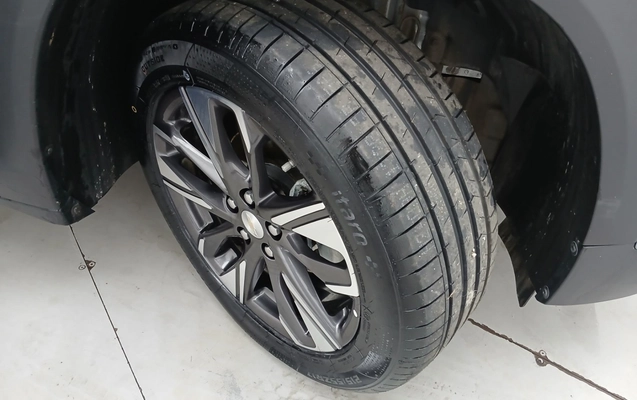 imagem-https://www.socarrao.com.br/sc-vehicle-images-prod/3966102/1789803600953-1_123417.jpg