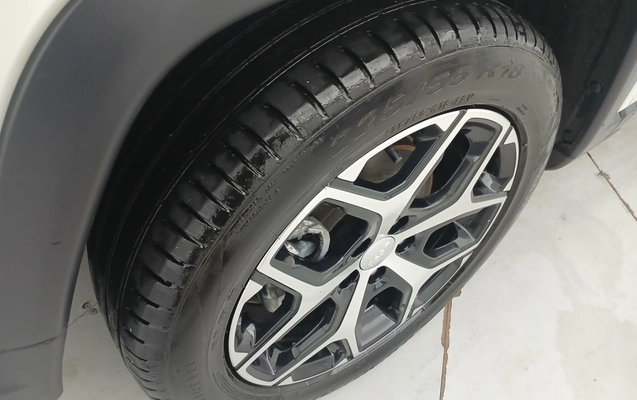 imagem-https://www.socarrao.com.br/sc-vehicle-images-prod/3966253/1789803964762-1_043844.jpg
