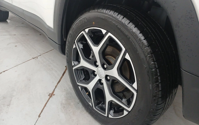 imagem-https://www.socarrao.com.br/sc-vehicle-images-prod/3966253/1789803964762-1_043845.jpg