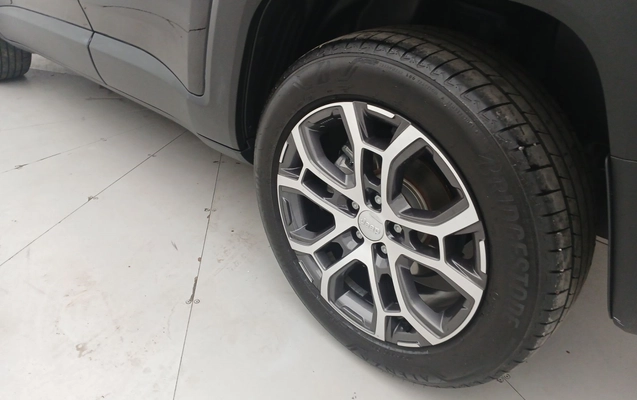 imagem-https://www.socarrao.com.br/sc-vehicle-images-prod/3966254/1789803965685-1_123933.jpg