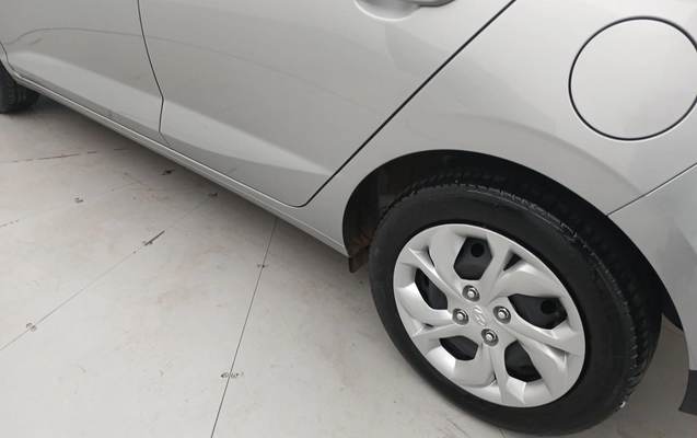 imagem-https://www.socarrao.com.br/sc-vehicle-images-prod/3966265/1789803976597-1_103950.jpg