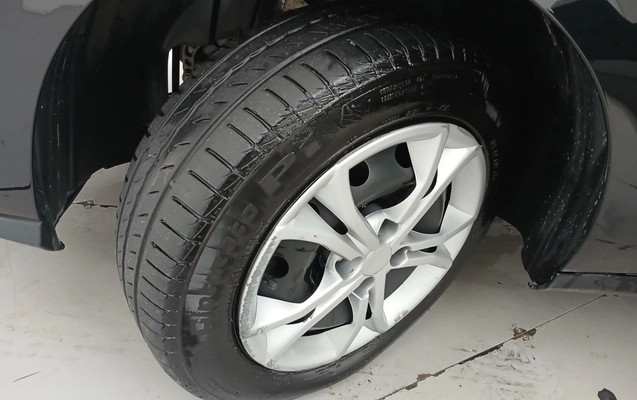 imagem-https://www.socarrao.com.br/sc-vehicle-images-prod/3966273/1789803992040-2_123746.jpg